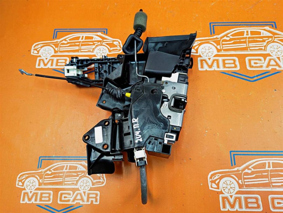 Замок двери передней правой MERCEDES-BENZ C-класс W204/S204/С204 рестайлинг (2011 - 2015) фото 1 — Разборка Мерседес