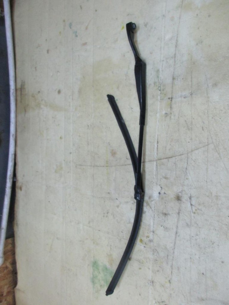 Поводок дворников MERCEDES-BENZ E-класс W211/S211 (2002 - 2006) фото 1 — Разборка Мерседес