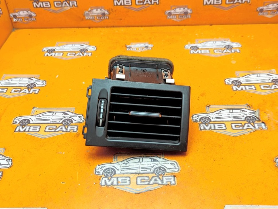 Воздуховод MERCEDES-BENZ C-класс W204/S204 (2006 - 2011) фото 1 &mdash; Разборка Мерседес