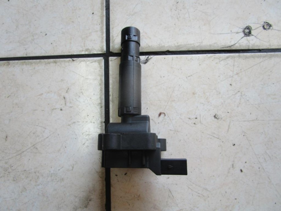 Катушка зажигания MERCEDES-BENZ C-класс W203/S203/CL203 (2000 - 2004) фото 1 — Разборка Мерседес