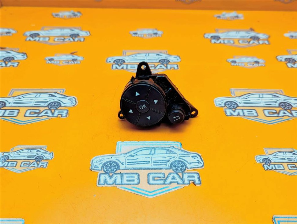Кнопка на руле MERCEDES-BENZ C-класс W204/S204 (2006 - 2011) фото 1 — Разборка Мерседес