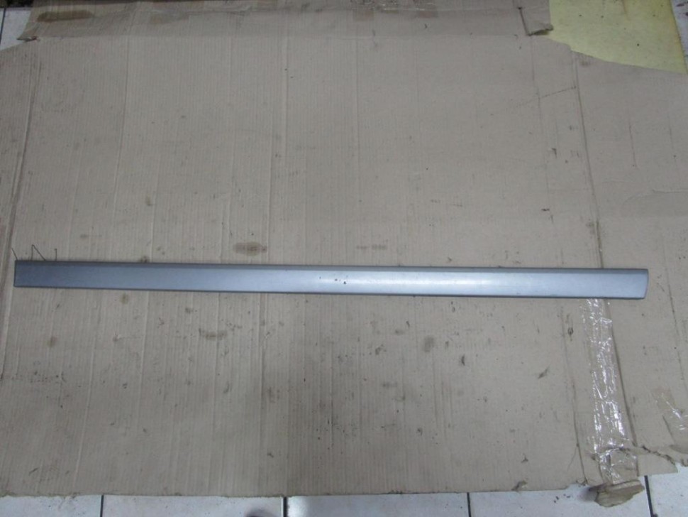 Молдинг двери MERCEDES-BENZ CLK-класс C208/A208 (1997 - 2000) фото 1 — Разборка Мерседес