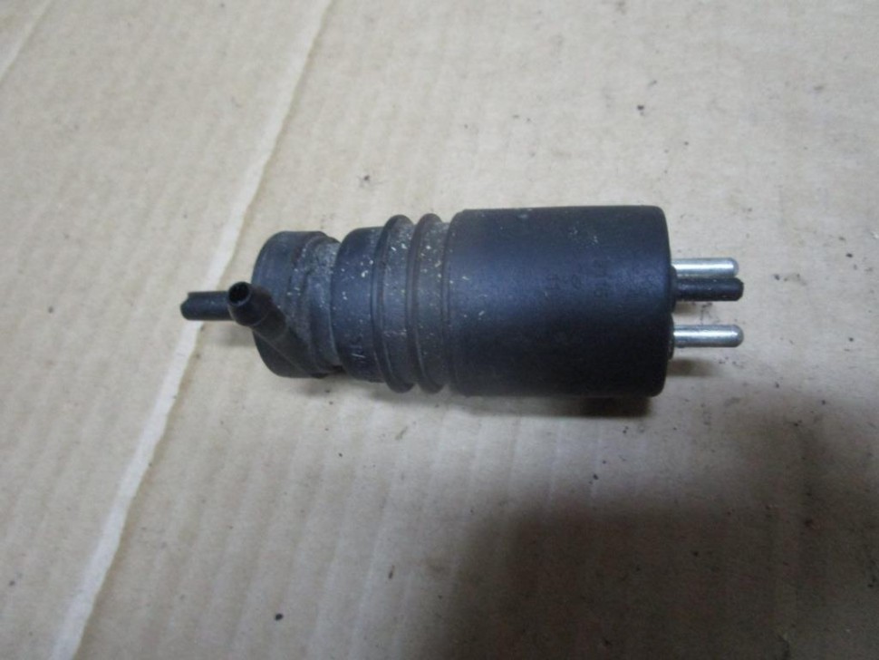 Насос омывателей MERCEDES-BENZ S-класс W140 (1991 - 1998) фото 1 — Разборка Мерседес