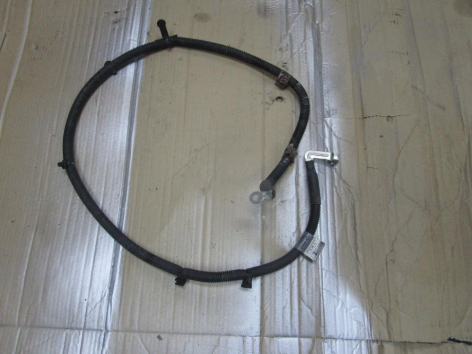 Провод генератора MERCEDES-BENZ CLA-класс C117/X117 (2013 - 2016) фото 1 — Разборка Мерседес