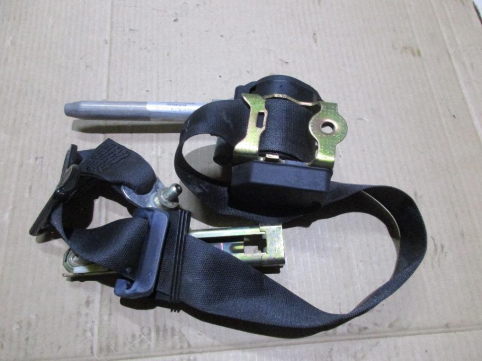 Ремень безопасности передний правый MERCEDES-BENZ 190 (W201) W201 (1982 - 1993) фото 1 — Разборка Мерседес