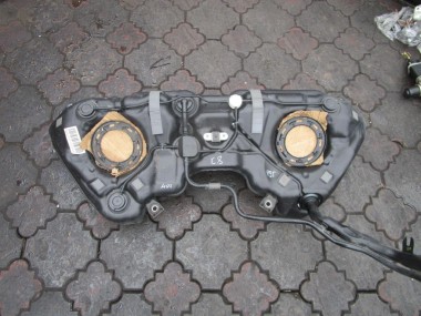 Бак топливный MERCEDES-BENZ C-класс W204/S204 (2006 - 2011) — Разборка Мерседес