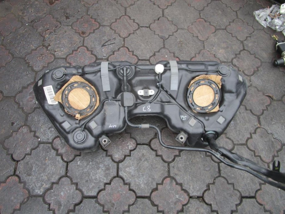 Бак топливный MERCEDES-BENZ C-класс W204/S204 (2006 - 2011) фото 1 — Разборка Мерседес