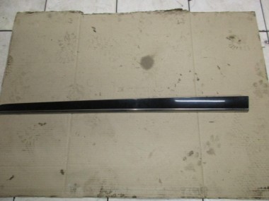 Молдинг двери MERCEDES-BENZ M-класс W164 (2005 - 2008) — Разборка Мерседес