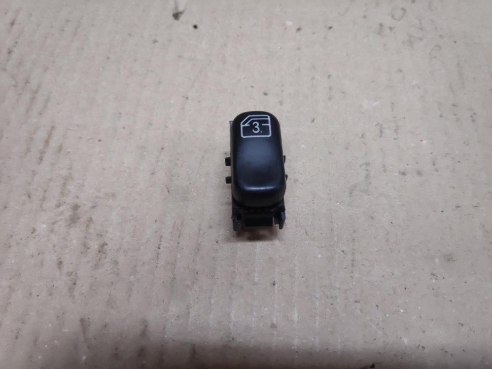 Кнопка стеклоподъемников MERCEDES-BENZ M-класс W163 (1997 - 2001) фото 1 — Разборка Мерседес