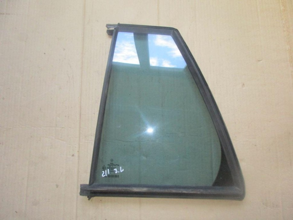 Стекло заднее левое MERCEDES-BENZ E-класс W211/S211 (2002 - 2006) фото 1 — Разборка Мерседес