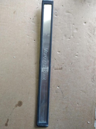 Накладка порога внутренняя MERCEDES-BENZ E-класс W211/S211 (2002 - 2006) — Разборка Мерседес