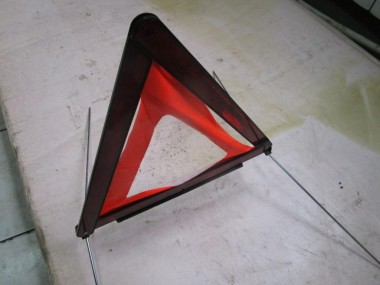 Знак аварийной остановки MERCEDES-BENZ A-класс W169 рестайлинг (2008 - 2012) — Разборка Мерседес