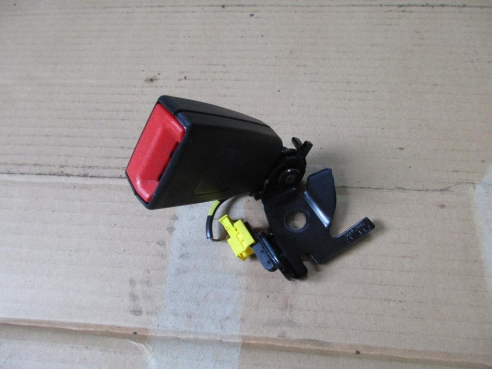 Замок ремня безопасности MERCEDES-BENZ E-класс W212/S212/C207/A207 (2009 - 2013) фото 1 — Разборка Мерседес