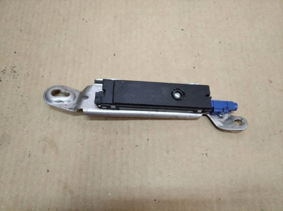 Усилитель антенны MERCEDES-BENZ GLE-класс AMG W166 (2015 - 2019) фото 1 — Разборка Мерседес