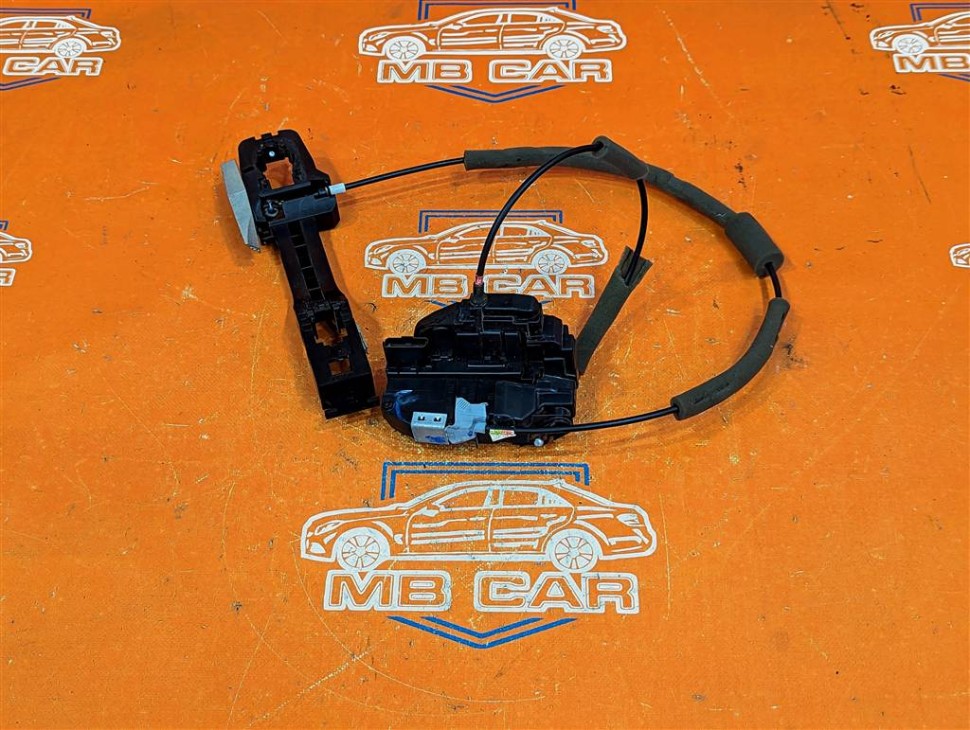 Замок двери передней левой MERCEDES-BENZ X-класс I (2017 - 2020) фото 1 — Разборка Мерседес