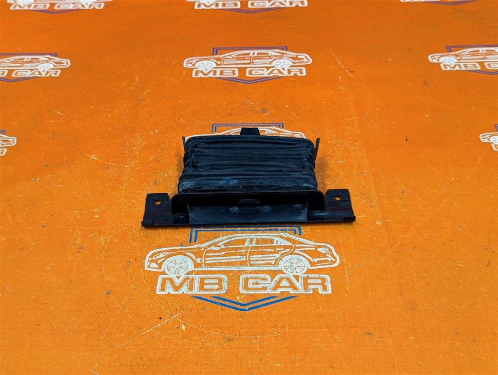 Патрубок воздушный MERCEDES-BENZ X-класс I (2017 - 2020) фото 1 — Разборка Мерседес