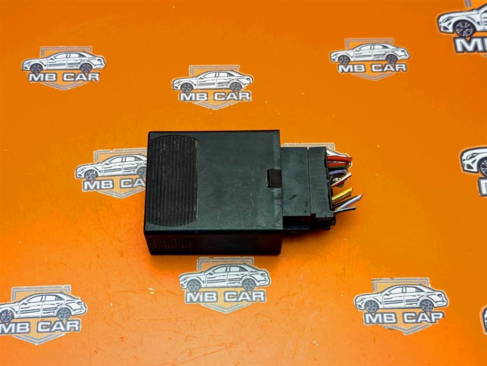 Реле обогрева стекла MERCEDES-BENZ Vito W638 (1996 - 2003) фото 1 — Разборка Мерседес