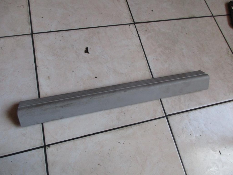 Накладка порога внутренняя MERCEDES-BENZ C-класс W204/S204 (2006 - 2011) фото 1 — Разборка Мерседес