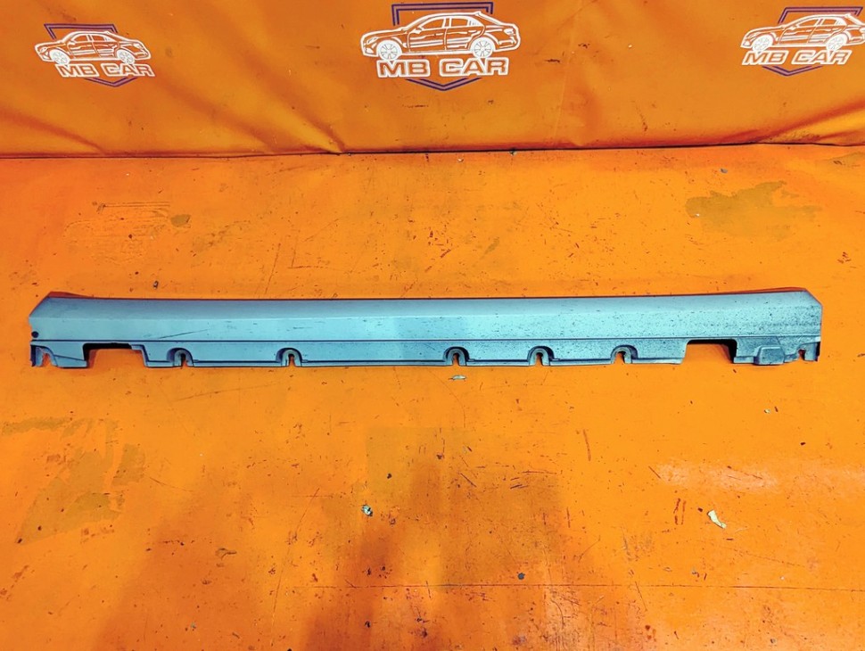 Порог пластиковый правый MERCEDES-BENZ GLK-класс X204 (2008 - 2012) фото 1 — Разборка Мерседес