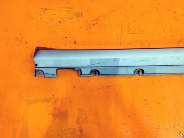 Порог пластиковый правый MERCEDES-BENZ GLK-класс X204 (2008 - 2012) — Разборка Мерседес