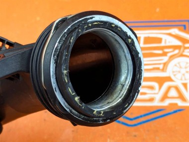 Патрубок интеркулера MERCEDES-BENZ C-класс W204/S204 (2006 - 2011) — Разборка Мерседес