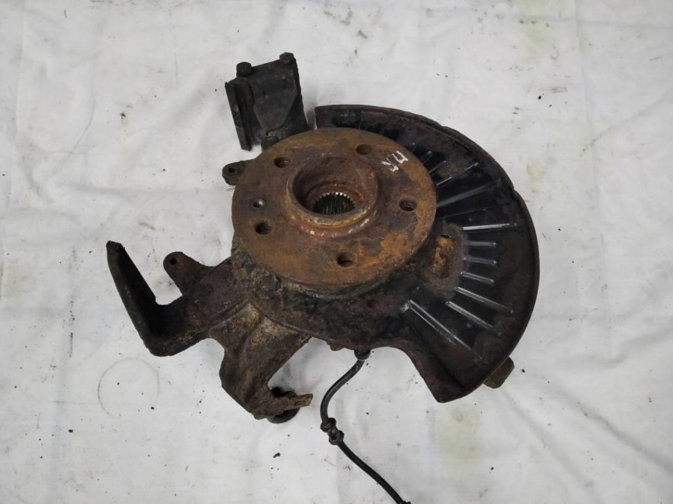 Кулак поворотный передний правый MERCEDES-BENZ M-класс W163 (1997 - 2001) фото 1 — Разборка Мерседес