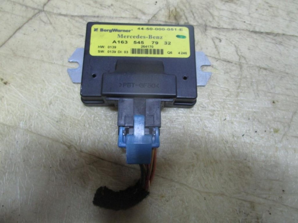 Блок раздатки MERCEDES-BENZ M-класс W163 рестайлинг (2001 - 2005) фото 1 — Разборка Мерседес