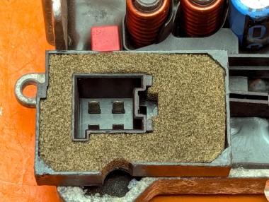 Реле моторчика печки MERCEDES-BENZ M-класс W163 (1997 - 2001) — Разборка Мерседес