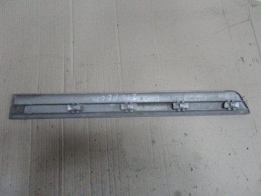 Молдинг двери MERCEDES-BENZ E-класс W210/S210 рестайлинг (1999 - 2003) — Разборка Мерседес
