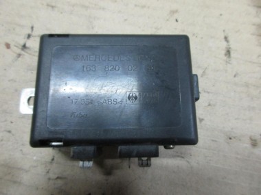 Усилитель антенны MERCEDES-BENZ M-класс W163 (1997 - 2001) — Разборка Мерседес
