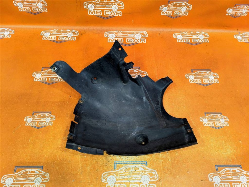Подкрылок передний правый, передняя часть MERCEDES-BENZ C-класс W203/S203/CL203 (2000 - 2004) фото 1 — Разборка Мерседес