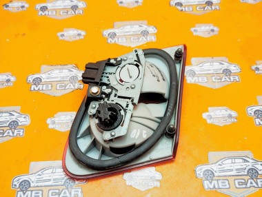 Фонарь крышки багажника MERCEDES-BENZ E-класс W210/S210 (1995 - 1999) &mdash; Разборка Мерседес