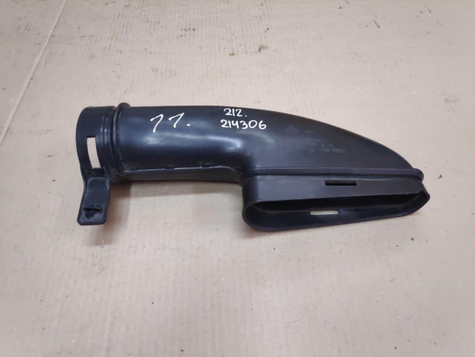 Патрубок воздушный MERCEDES-BENZ E-класс W212/S212/C207/A207 (2009 - 2013) фото 1 — Разборка Мерседес