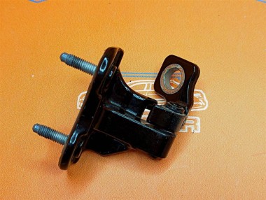 Петля двери MERCEDES-BENZ A-класс W177 (2018 - 2023) — Разборка Мерседес