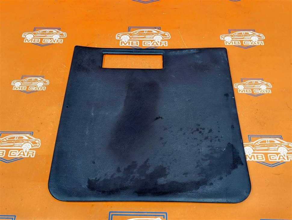 Обшивка крышки багажника MERCEDES-BENZ Sprinter W901-905 (1995 - 2006) фото 1 — Разборка Мерседес