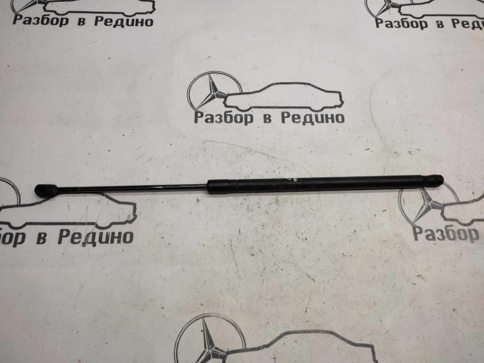 Амортизатор крышки багажника MERCEDES-BENZ C-класс W203/S203/CL203 (2000 - 2004) фото 1 — Разборка Мерседес