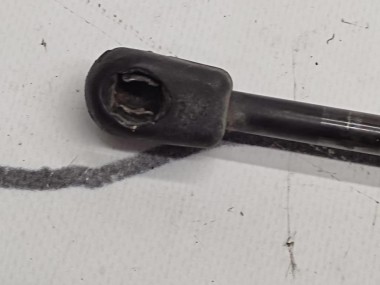 Амортизатор крышки багажника MERCEDES-BENZ C-класс W203/S203/CL203 (2000 - 2004) — Разборка Мерседес