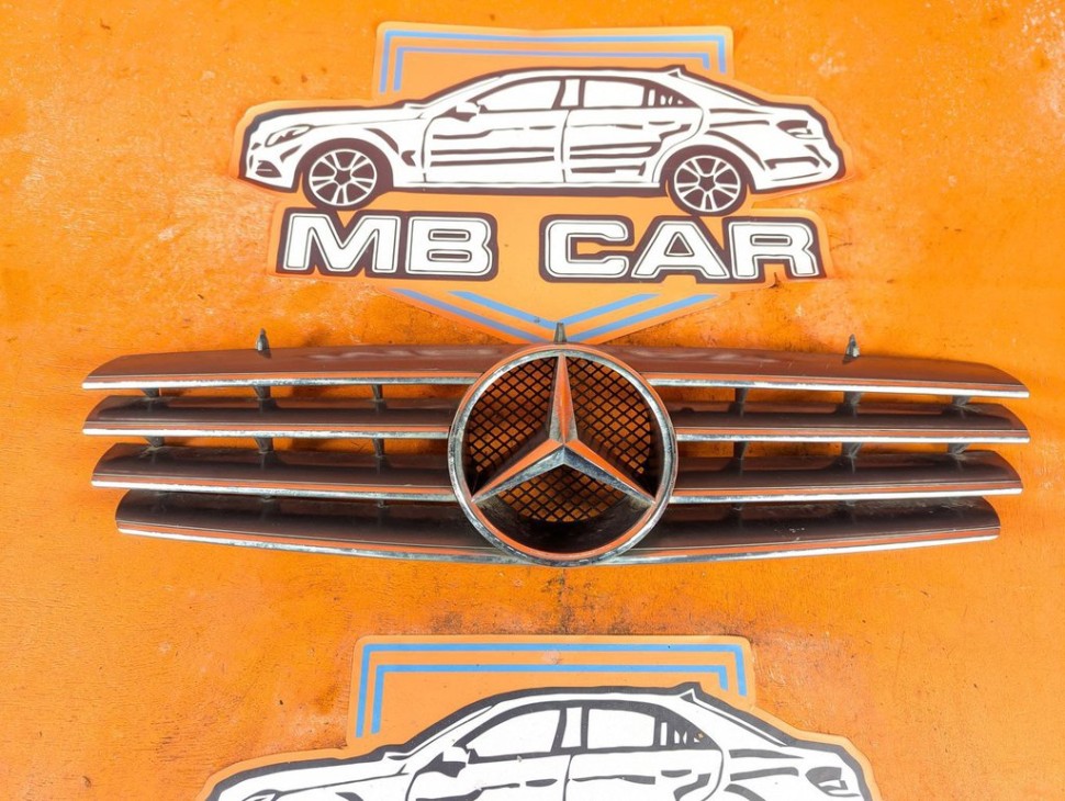 Решетка радиатора MERCEDES-BENZ CL-класс C215 рестайлинг (2002 - 2006) фото 1 &mdash; Разборка Мерседес