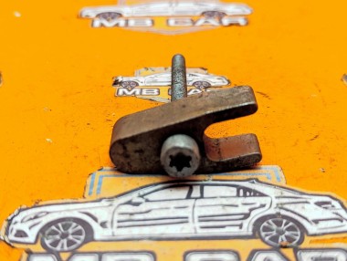 Кронштейн крепления форсунок MERCEDES-BENZ M-класс W164 (2005 - 2008) &mdash; Разборка Мерседес