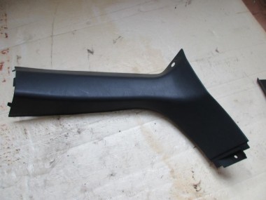 Накладка задней стойки MERCEDES-BENZ M-класс W163 рестайлинг (2001 - 2005) — Разборка Мерседес