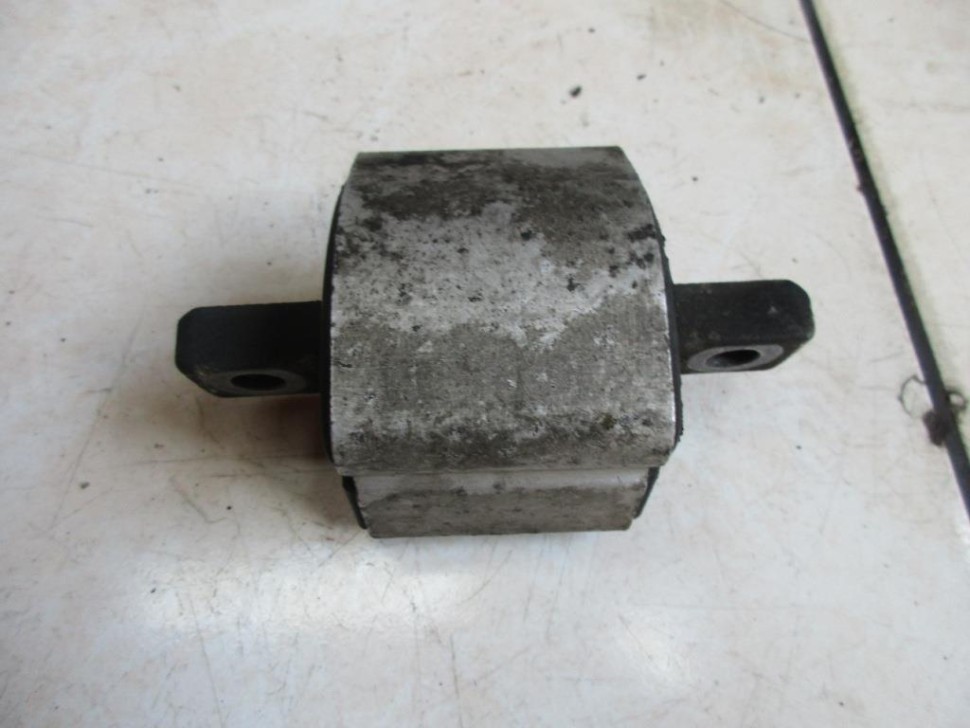 Опора КПП MERCEDES-BENZ E-класс AMG W211/S211 (2002 - 2006) фото 1 — Разборка Мерседес