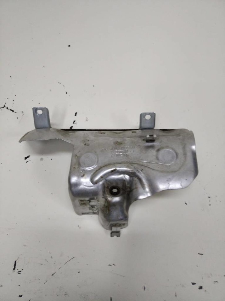 Защитный экран MERCEDES-BENZ A-класс W177 (2018 - 2023) фото 1 — Разборка Мерседес