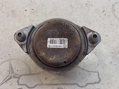 Опора двигателя MERCEDES-BENZ C-класс W204/S204 (2006 - 2011) — Разборка Мерседес