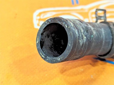 Патрубок ОЖ MERCEDES-BENZ GLE-класс Coupe C292 (2015 - 2019) — Разборка Мерседес