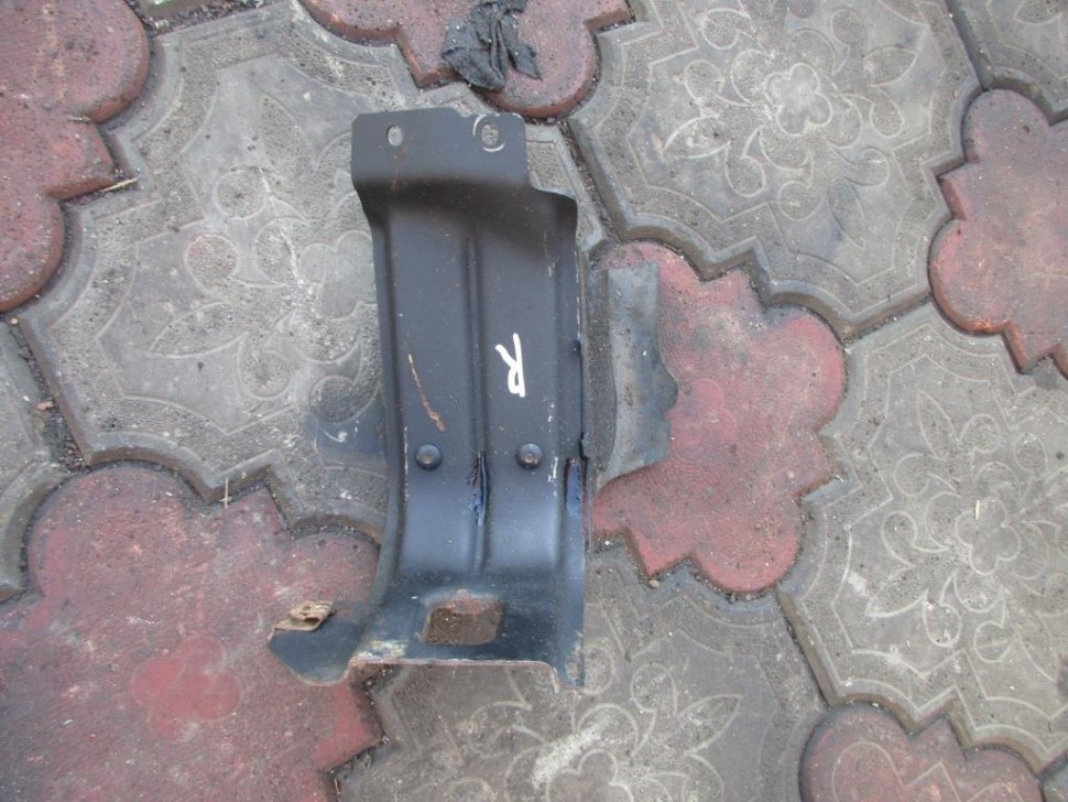 Кронштейн радиатора MERCEDES-BENZ S-класс W220 (1998 - 2005) фото 1 — Разборка Мерседес