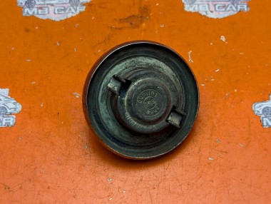 Крышка топливного бака MERCEDES-BENZ E-класс W124/S124/C124/A124 (1984 - 1997) — Разборка Мерседес