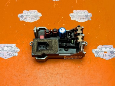 Реле моторчика печки MERCEDES-BENZ E-класс W211/S211 (2002 - 2006) — Разборка Мерседес