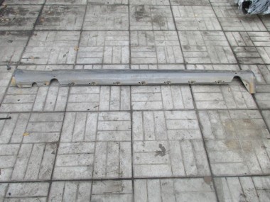 Порог пластиковый левый MERCEDES-BENZ W124 W124/S124/C124/A124 (1984 - 1993) — Разборка Мерседес