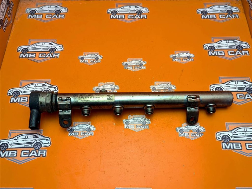 Регулятор давления топлива MERCEDES-BENZ S-класс W222/C217/A217 (2013 - 2017) фото 1 &mdash; Разборка Мерседес