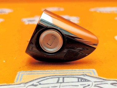 Личинки дверей MERCEDES-BENZ S-класс W220 (1998 - 2005) — Разборка Мерседес